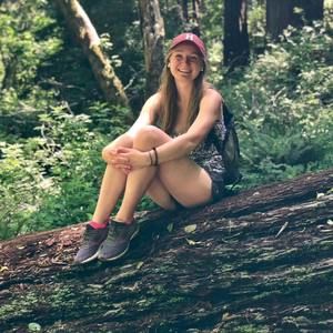 Meet your Posher, Izzy